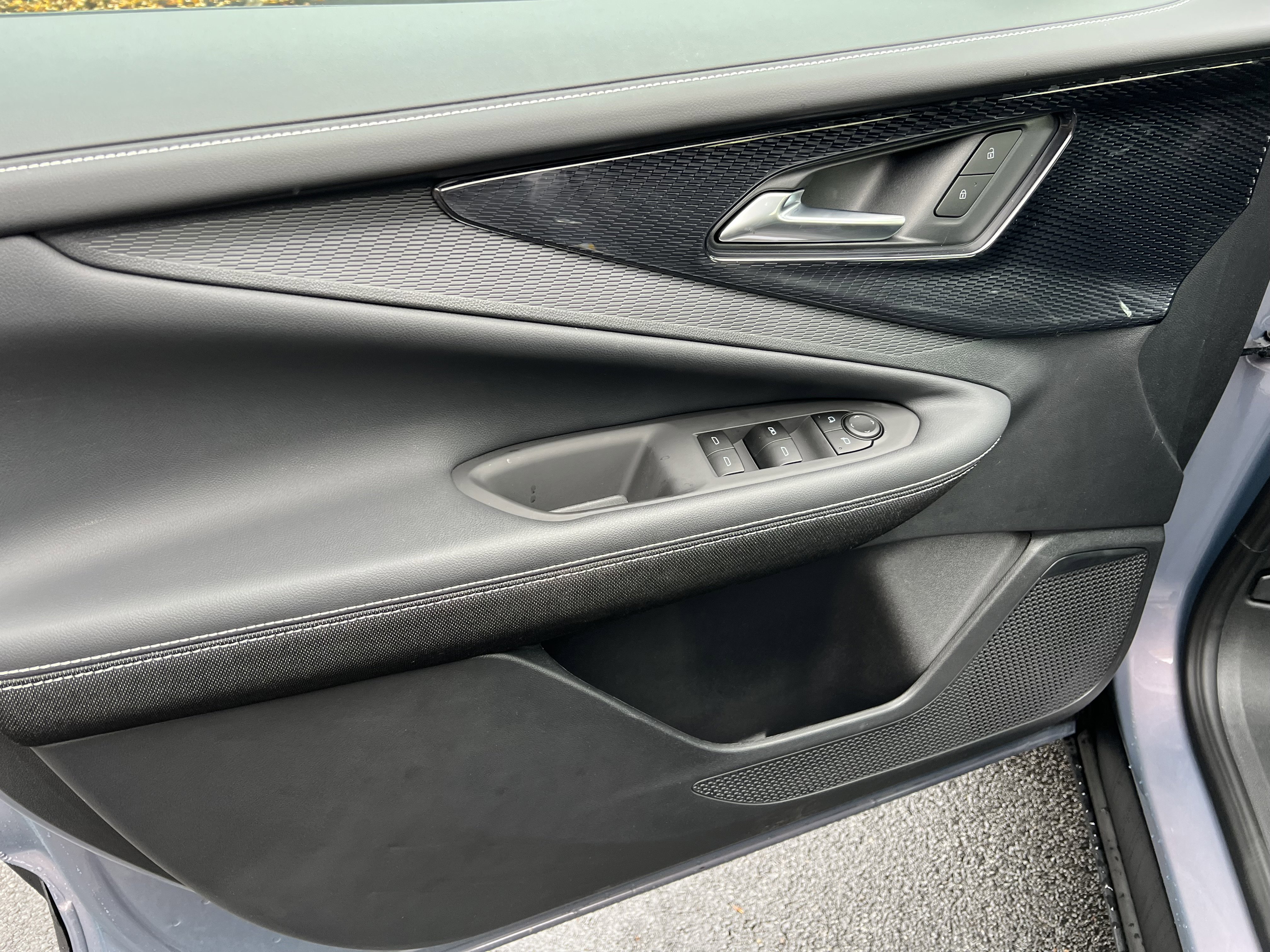 New 2026 Chevrolet Blazer EV LT w/ Midnight/Sport Edition image 14