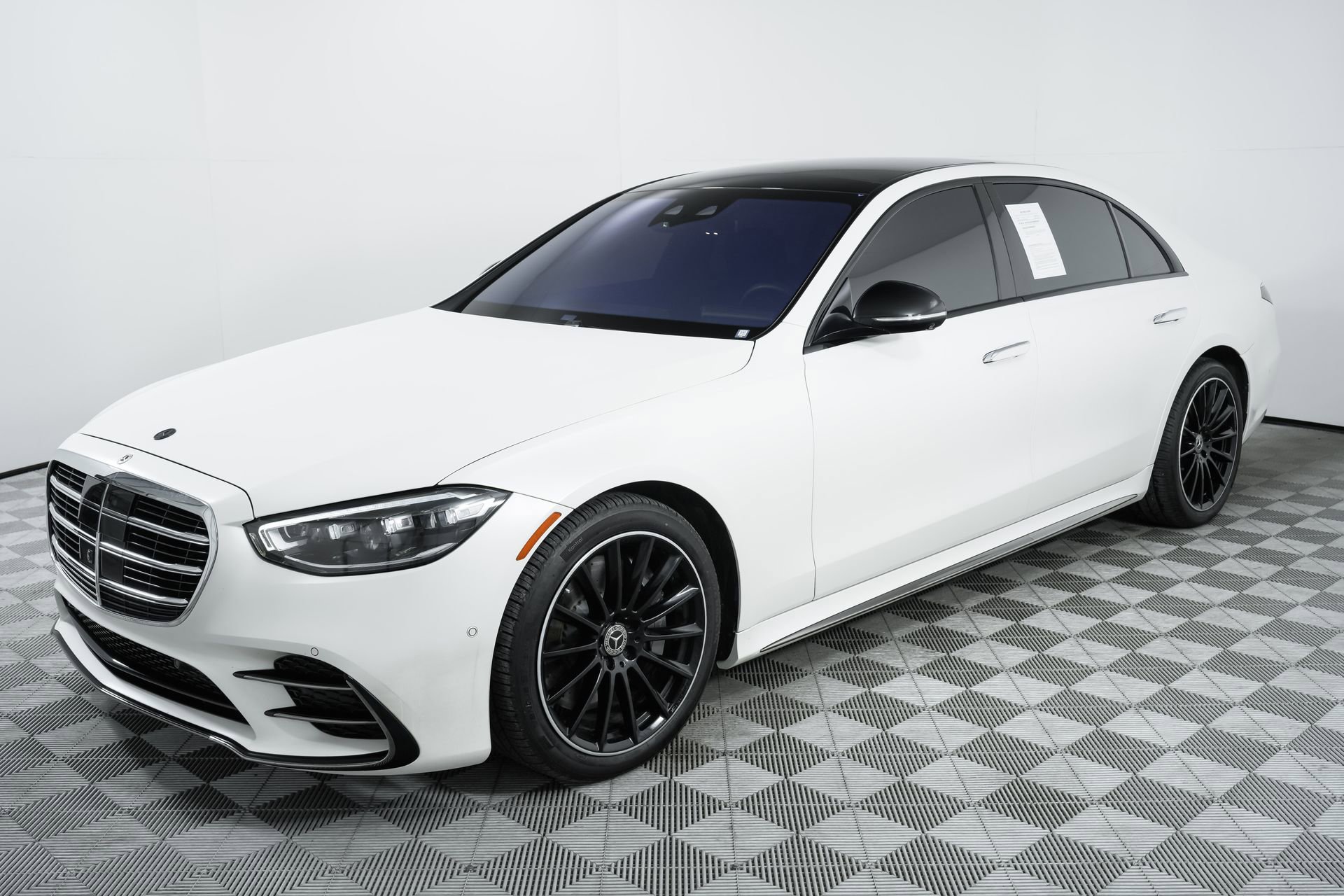 Used 2023 Mercedes-Benz S 500 4MATIC w/ AMG Line image 71