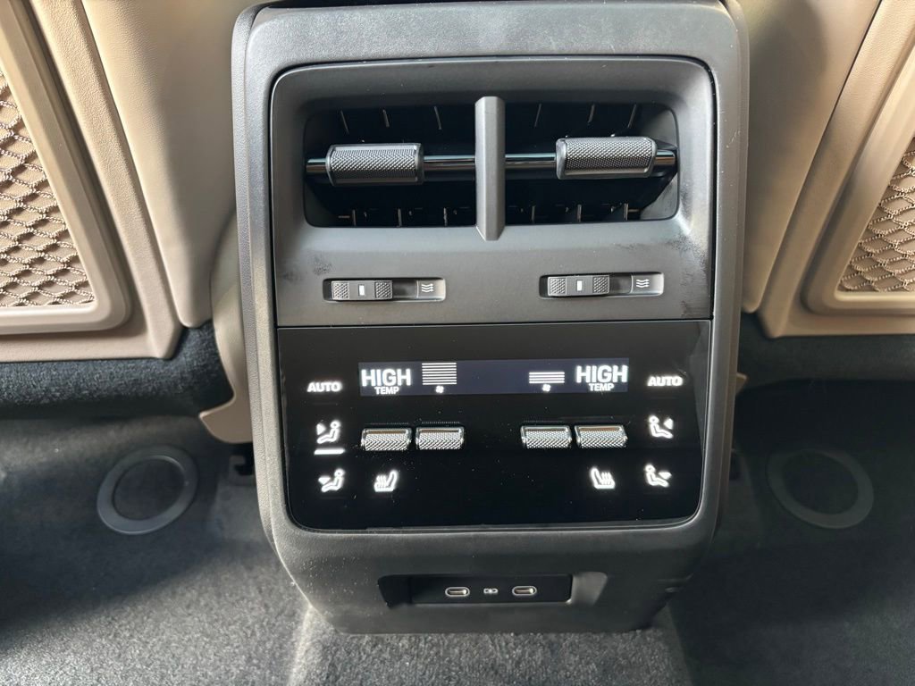 New 2025 Porsche Macan 4 Electric image 6