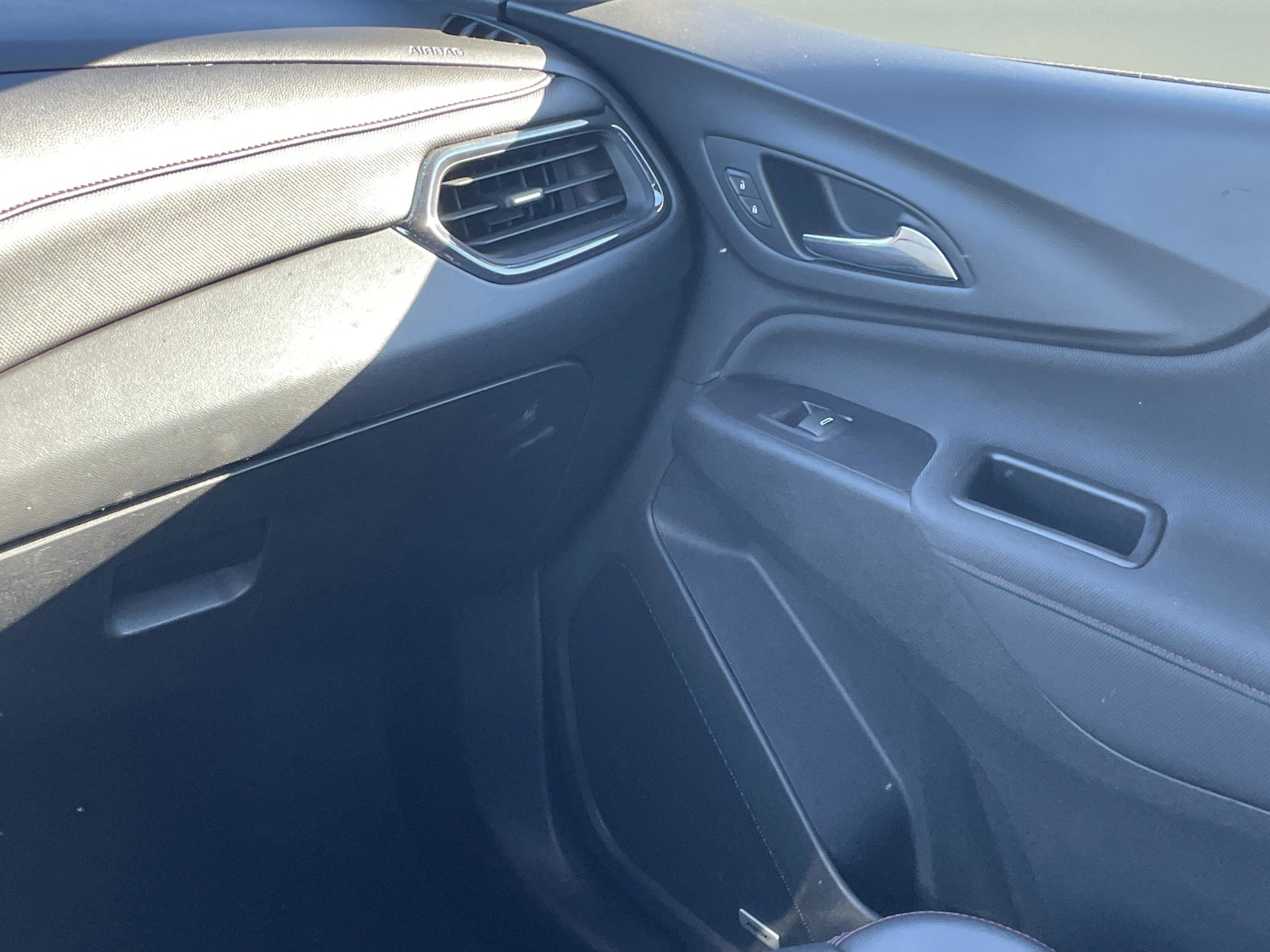 Used 2022 Chevrolet Equinox RS w/ RS Leather Package image 13