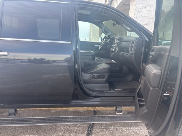Used 2021 GMC Sierra 2500 Denali w/ Denali Black Diamond Edition image 4