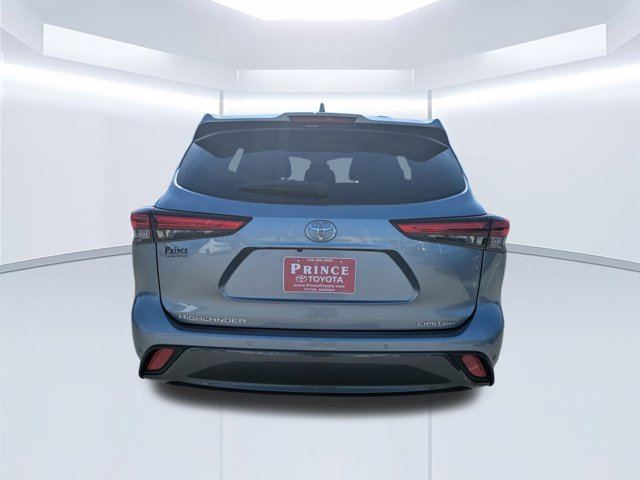 Used 2021 Toyota Highlander Limited image 5