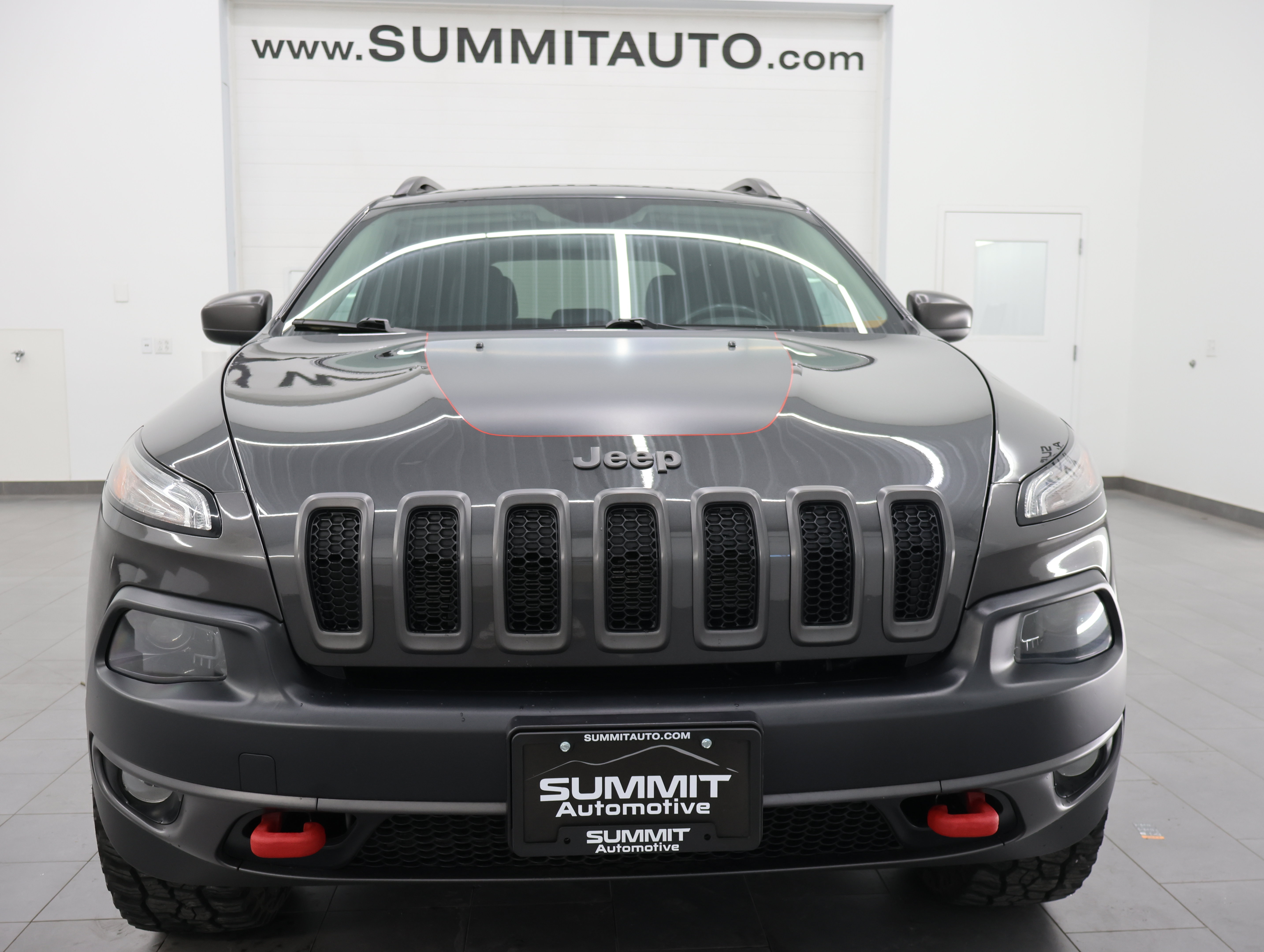 Used 2015 Jeep Cherokee Trailhawk w/ Leather Interior Group AWD/4WD image 20