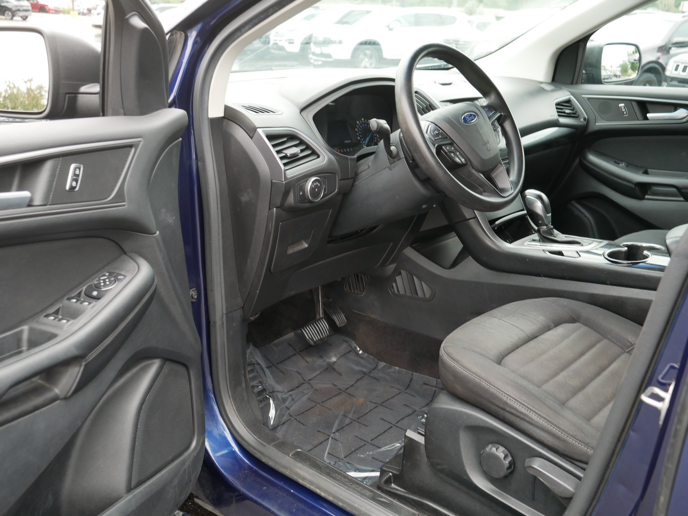 Used 2016 Ford Edge SE AWD/4WD image 11