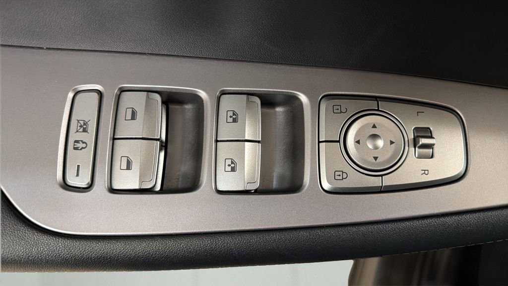 Used 2025 Hyundai Palisade SEL AWD/4WD image 17