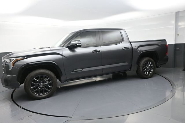 Used 2024 Toyota Tundra Platinum AWD/4WD image 49