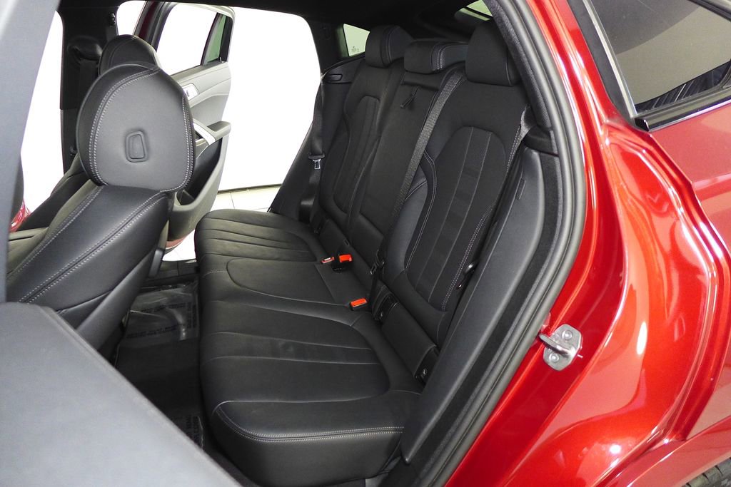 Used 2022 BMW X6 xDrive40i w/ M Sport Package image 20