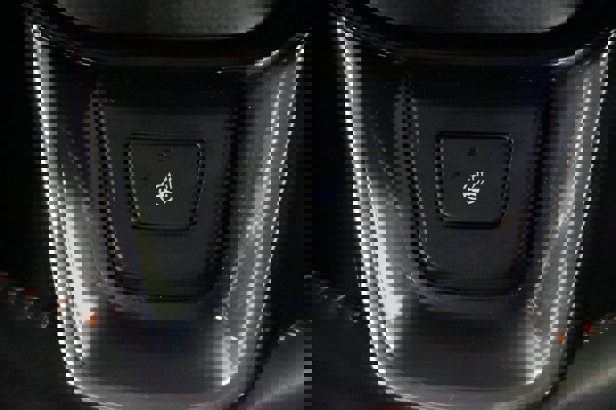 Used 2025 Honda CR-V Sport Touring image 44