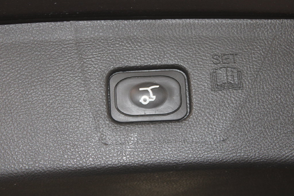 Used 2024 Ford Edge Titanium AWD/4WD image 16