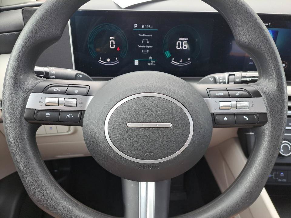 Used 2026 Hyundai Tucson SE FWD image 28