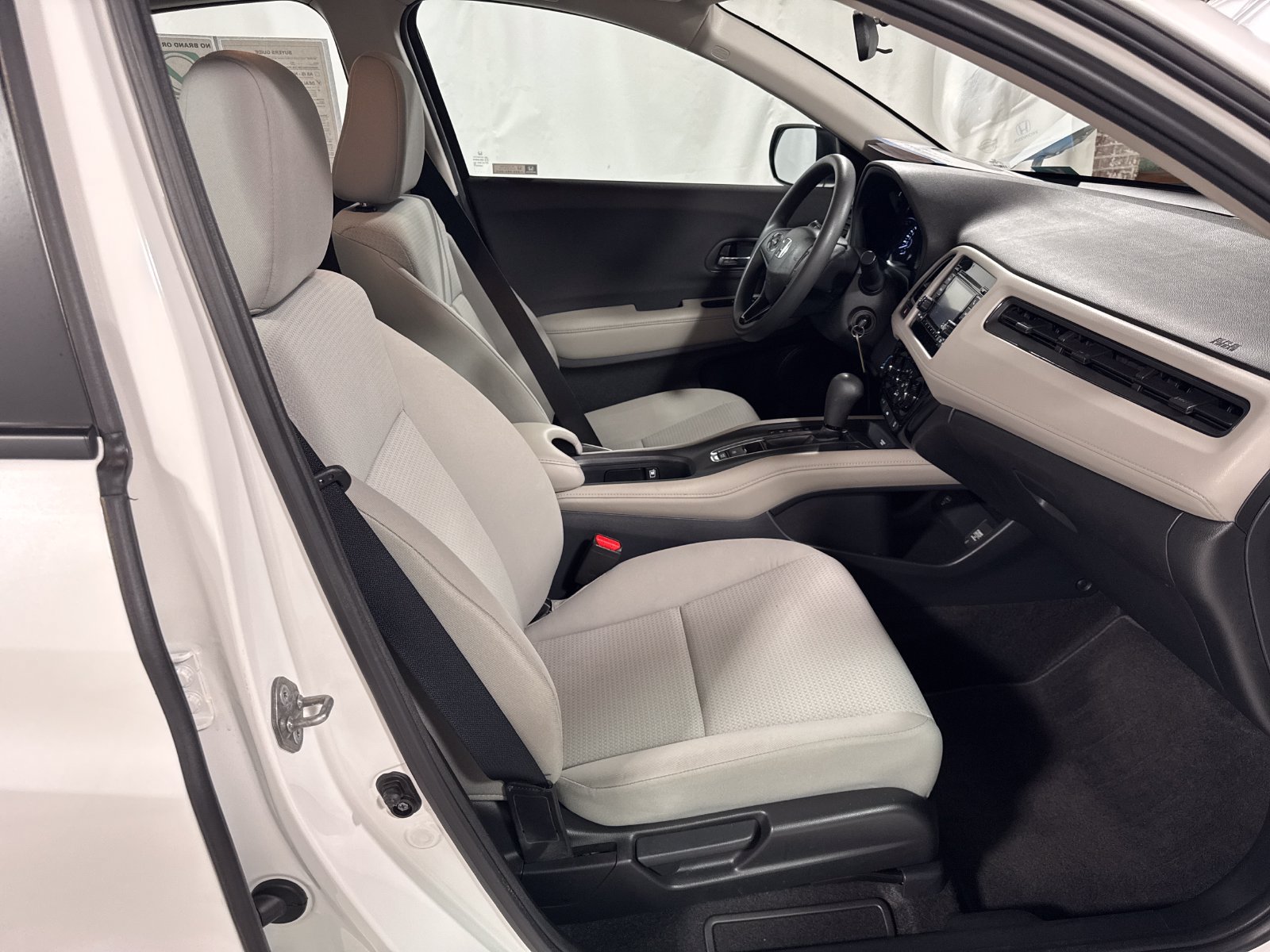 Used 2019 Honda HR-V LX image 22