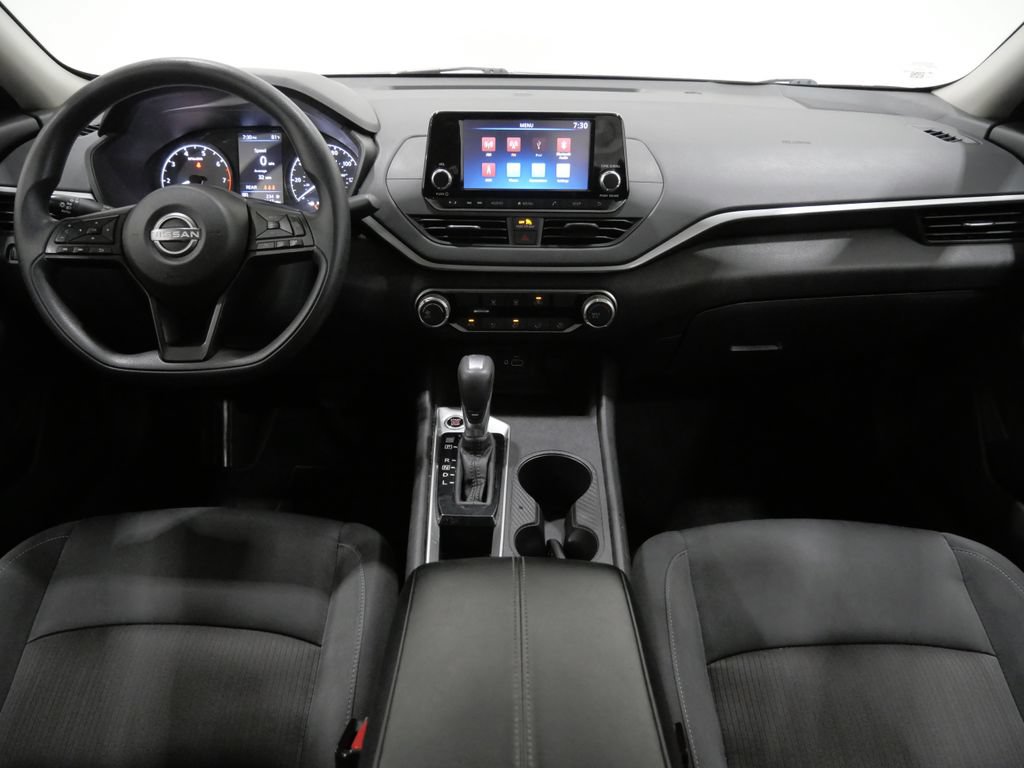 Used 2024 Nissan Altima 2.5 S FWD image 10