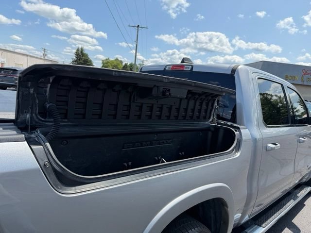 Used 2019 RAM 1500 Laramie AWD/4WD image 4