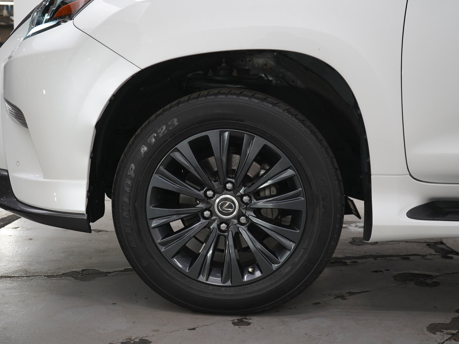 Used 2022 Lexus GX 460 Premium w/ Accessory Package AWD/4WD image 30