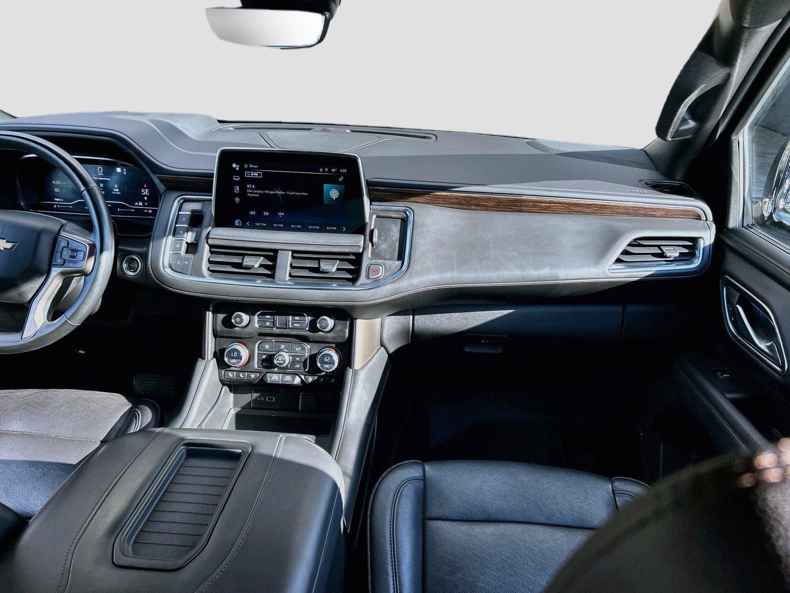 Used 2023 Chevrolet Tahoe High Country AWD/4WD image 21