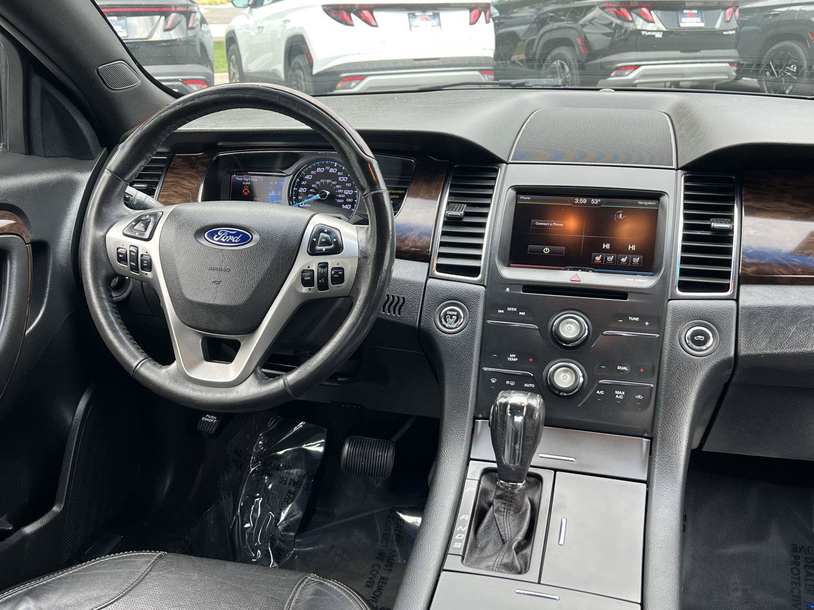 Used 2015 Ford Taurus Limited FWD image 2