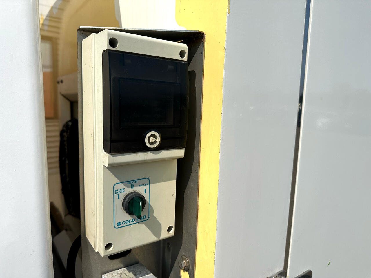 Used 2018 Ford E-450 and Econoline 450 Super Duty w/ Power Windows & Locks Group RWD image 12