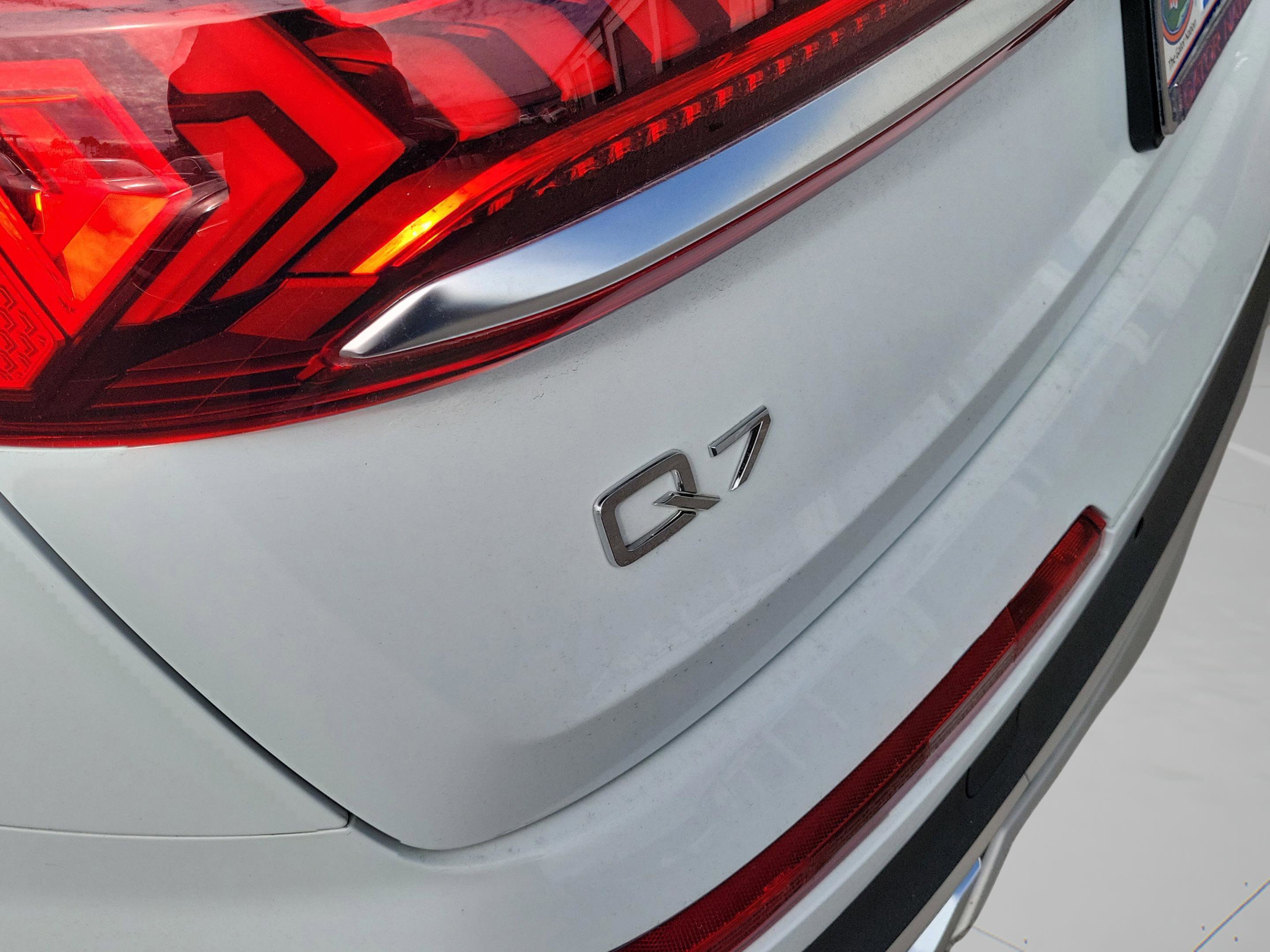 Used 2021 Audi Q7 3.0T Premium Plus w/ Premium Plus Package image 27