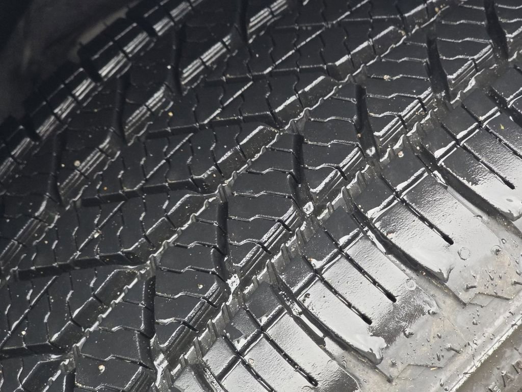 Used 2020 Kia Telluride EX w/ EX Premium Package image 11