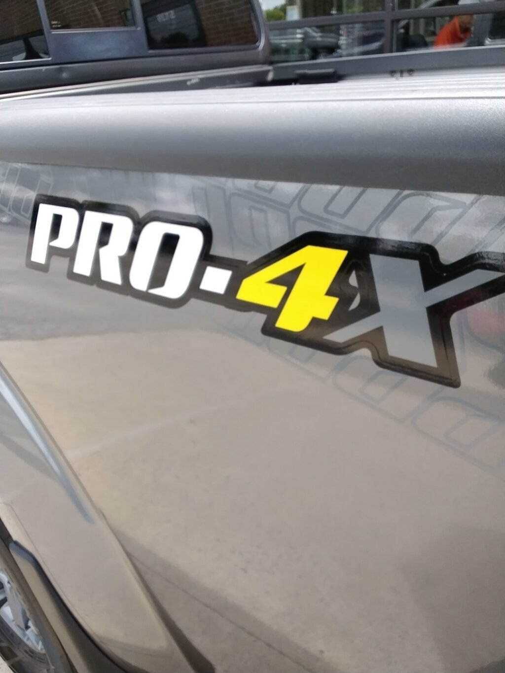 Used 2018 Nissan Frontier PRO-4X AWD/4WD image 25