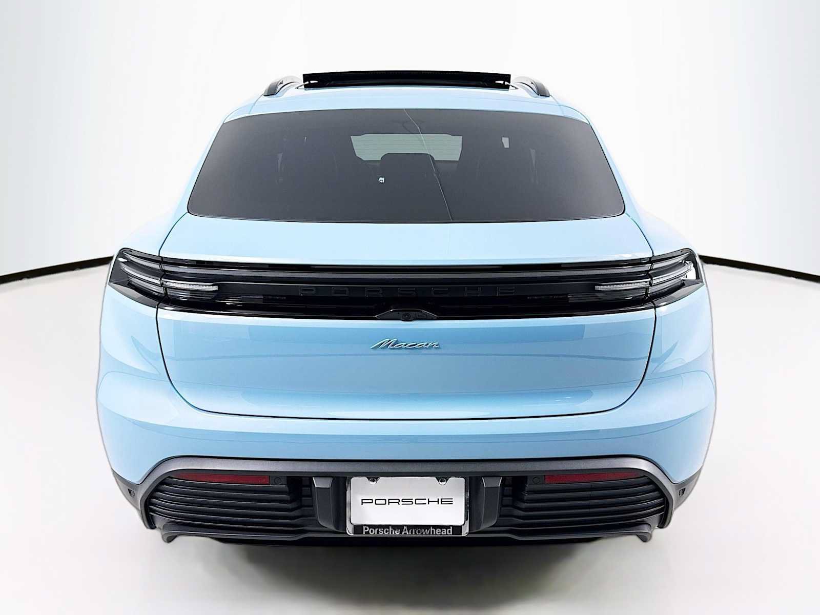 Used 2026 Porsche Macan Electric RWD image 10