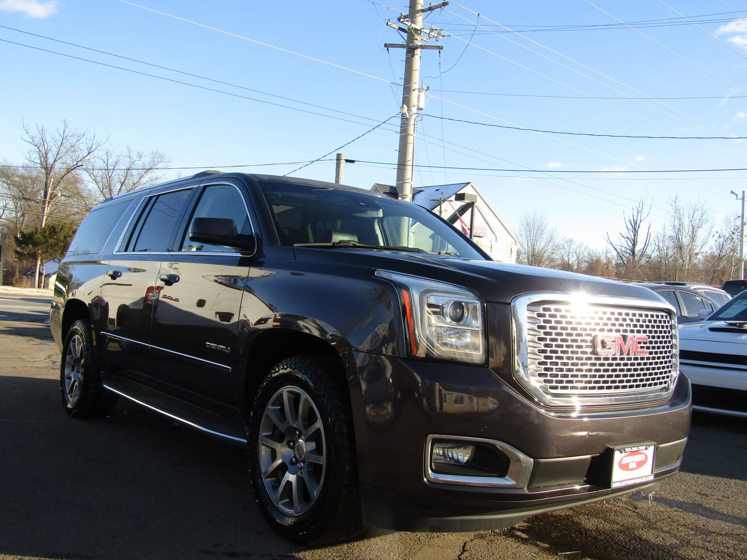 Used 2015 GMC Yukon XL Denali w/ Open Road Package image 1