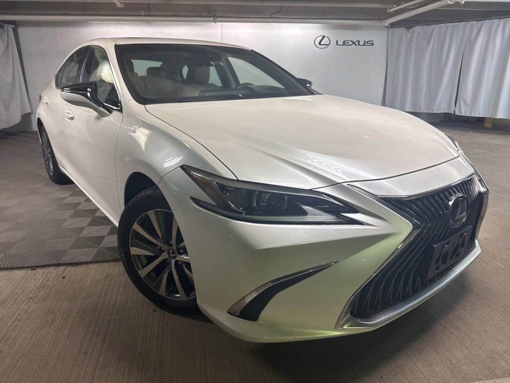 Used 2021 Lexus ES 250 w/ Accessory Package 2