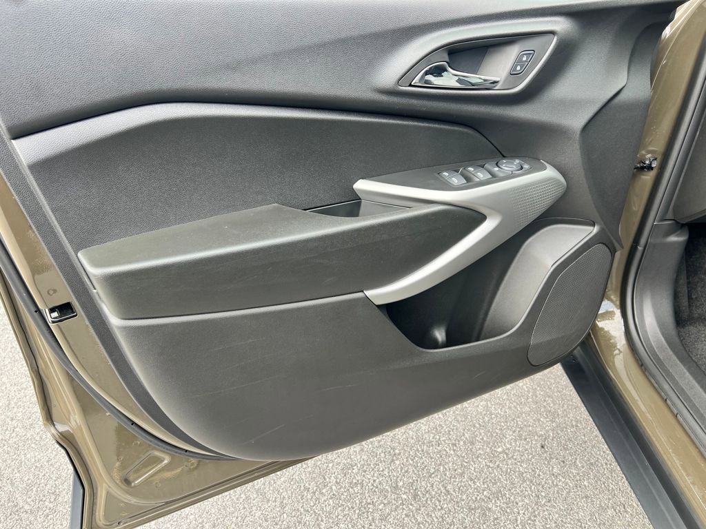 Certified 2024 Chevrolet Trax LS image 15