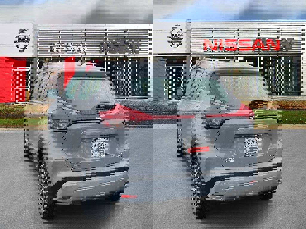 Certified 2023 Nissan Kicks SV image 5