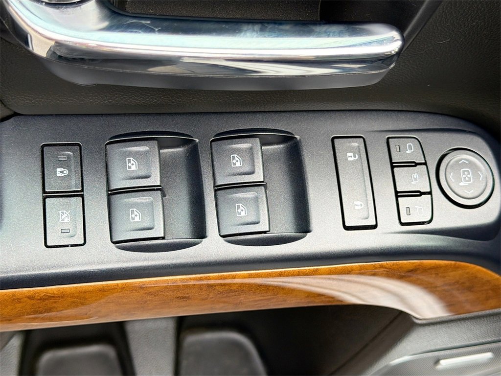 Used 2019 Chevrolet Silverado 2500 High Country w/ Duramax Plus Package image 19