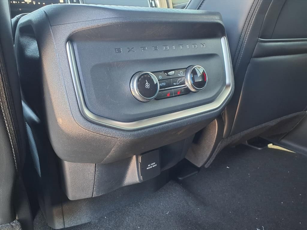 New 2026 Ford Expedition Max Platinum w/ Stealth Appearance Package AWD/4WD image 27