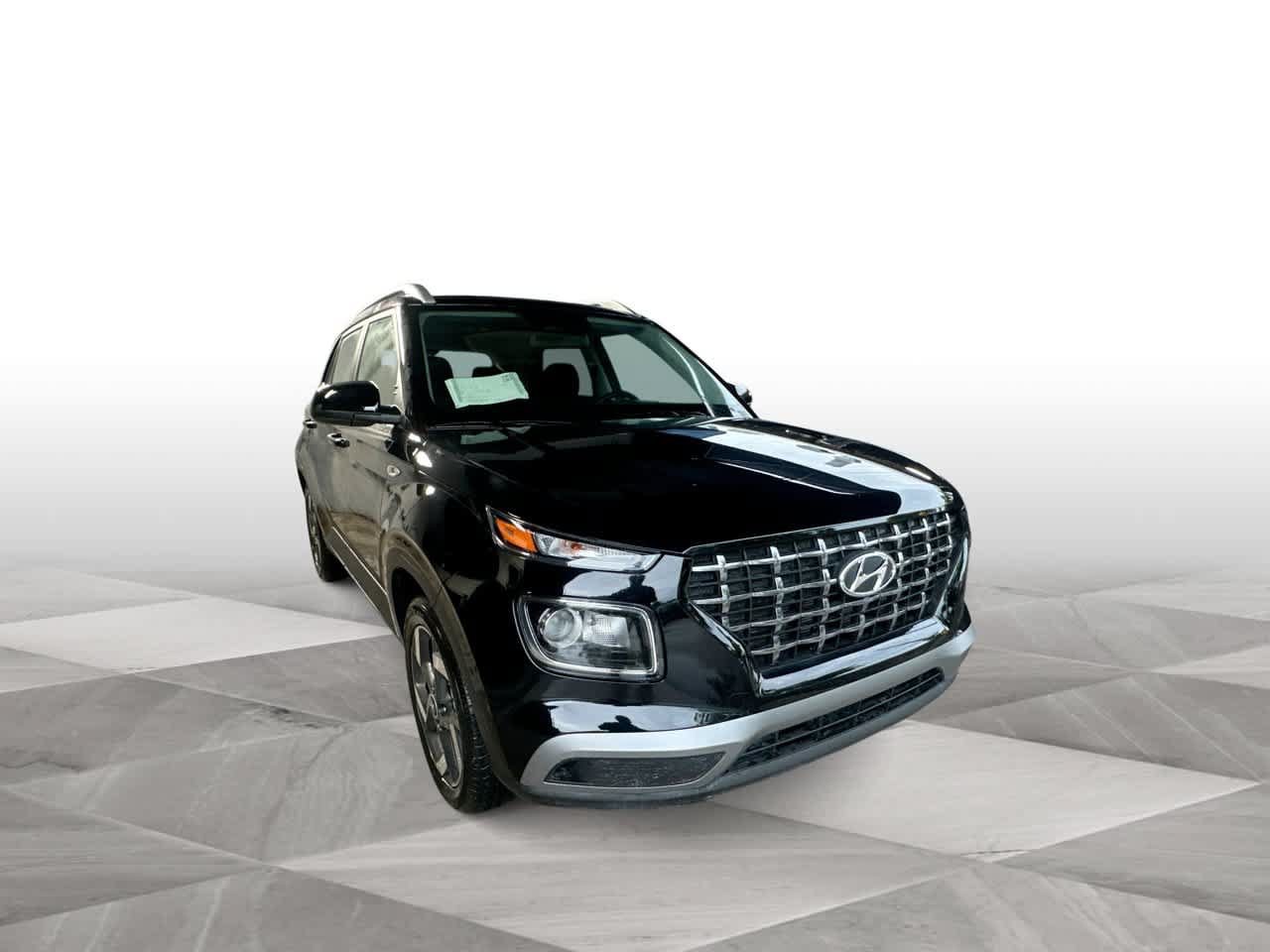 New 2026 Hyundai Venue SEL FWD image 2