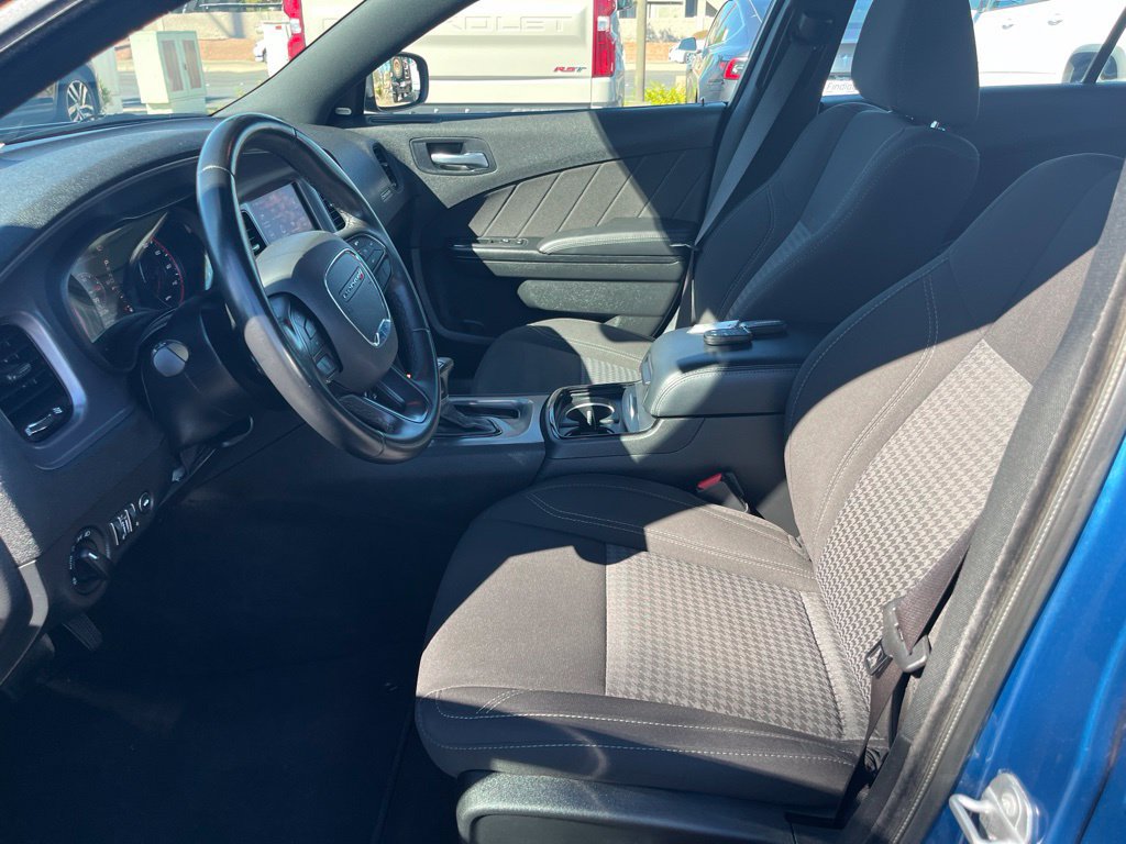 Used 2023 Dodge Charger SXT w/ Blacktop Package RWD image 45