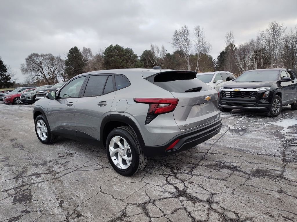 New 2026 Chevrolet Trax LS w/ LS Convenience Package image 5