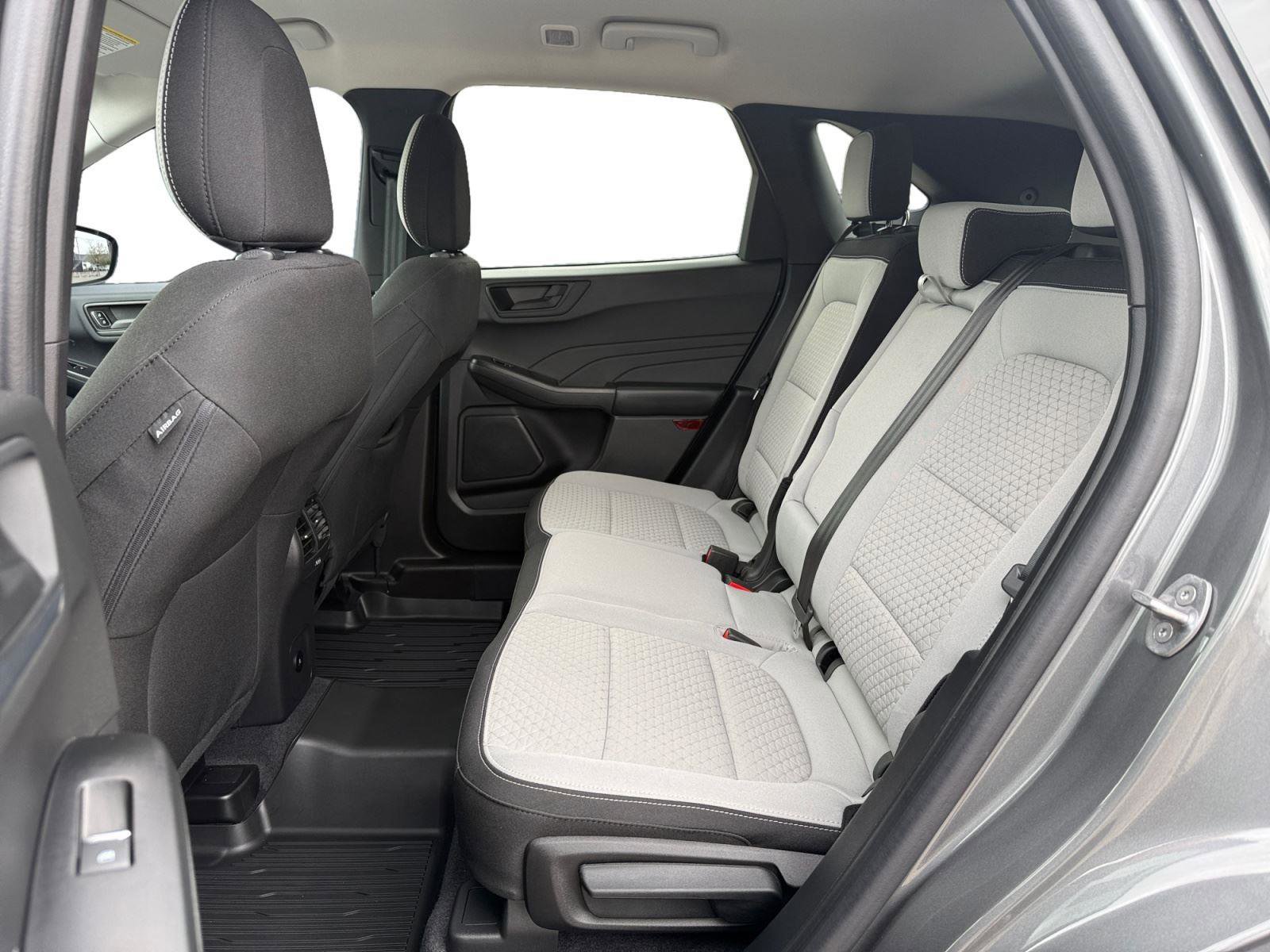 Used 2023 Ford Escape Active image 19