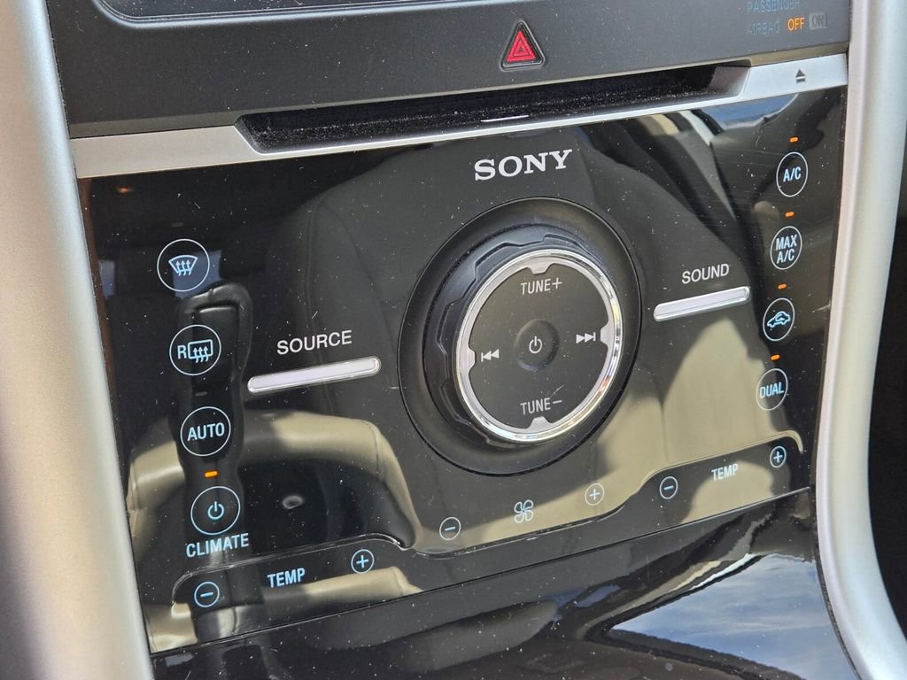 Used 2012 Ford Edge Limited w/ Driver Entry Pkg FWD image 11