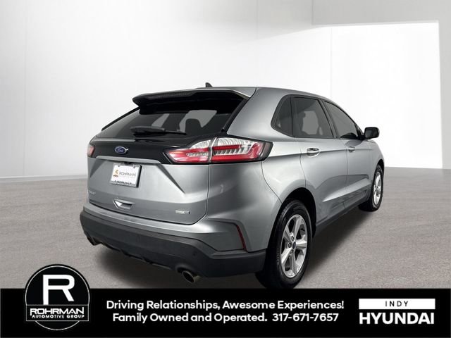 Used 2020 Ford Edge SE image 4
