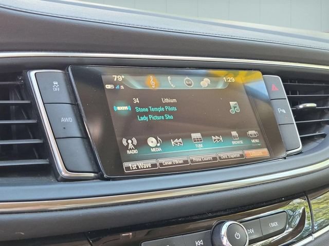 Certified 2018 Buick Enclave Essence AWD/4WD image 13