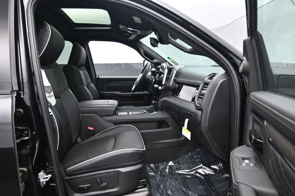 New 2026 RAM 3500 Limited AWD/4WD image 26
