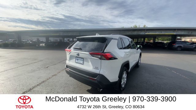 Used 2021 Toyota RAV4 XLE w/ Convenience Package AWD/4WD image 7