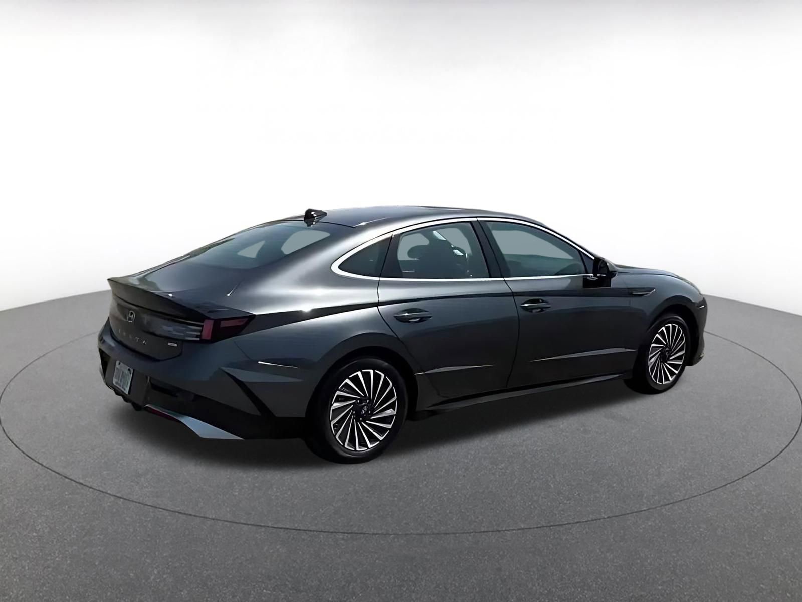 Used 2025 Hyundai Sonata SEL FWD image 14
