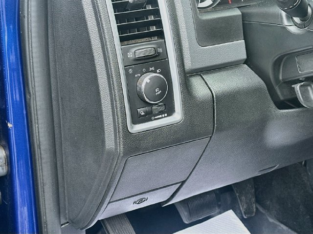 Used 2017 RAM 1500 Big Horn AWD/4WD image 10