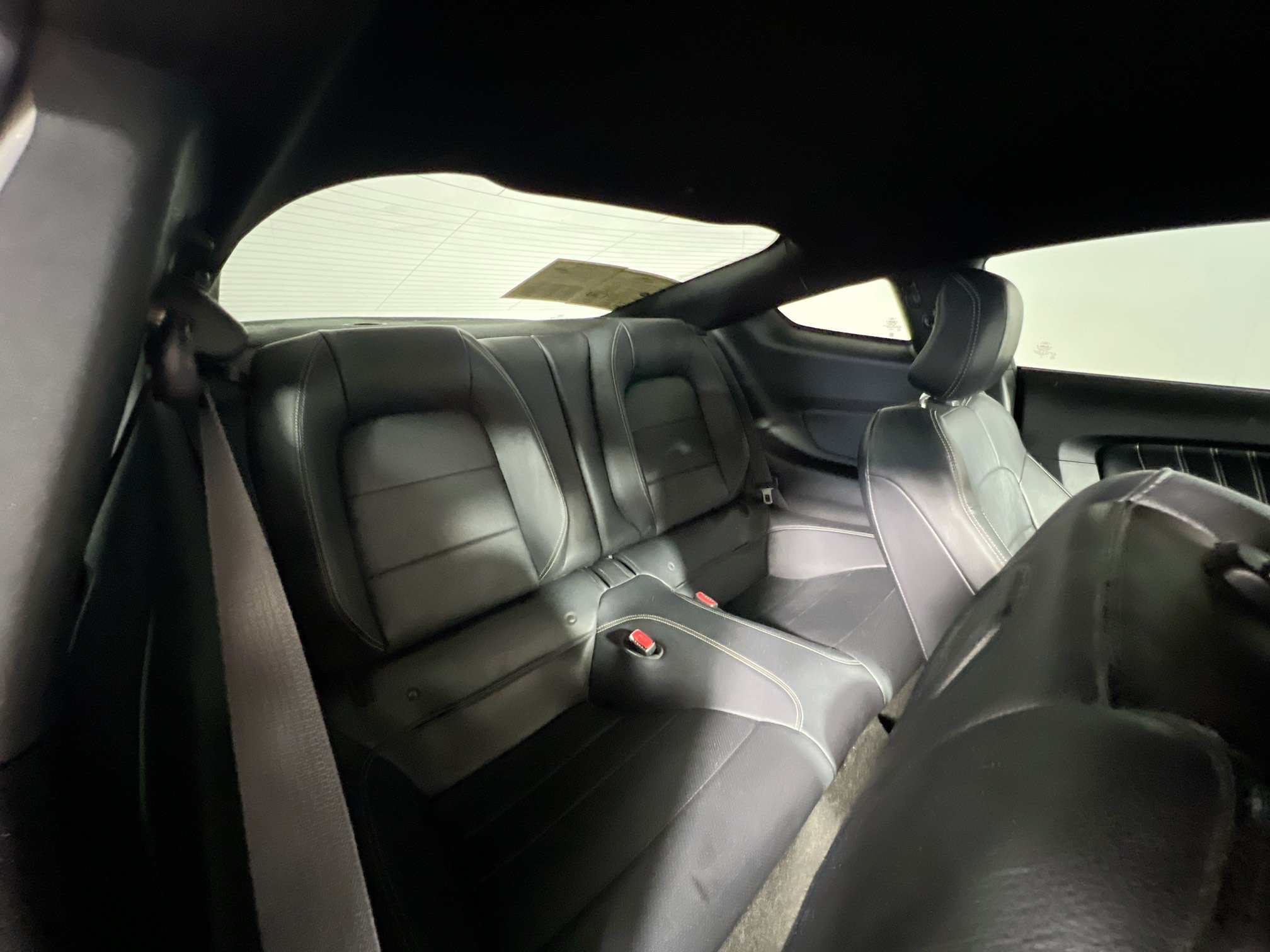 Used 2015 Ford Mustang Premium RWD image 33