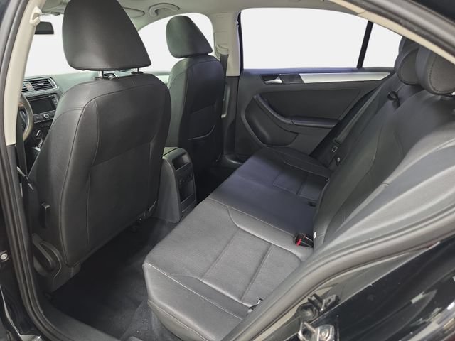 Used 2012 Volkswagen Jetta TDI FWD image 12