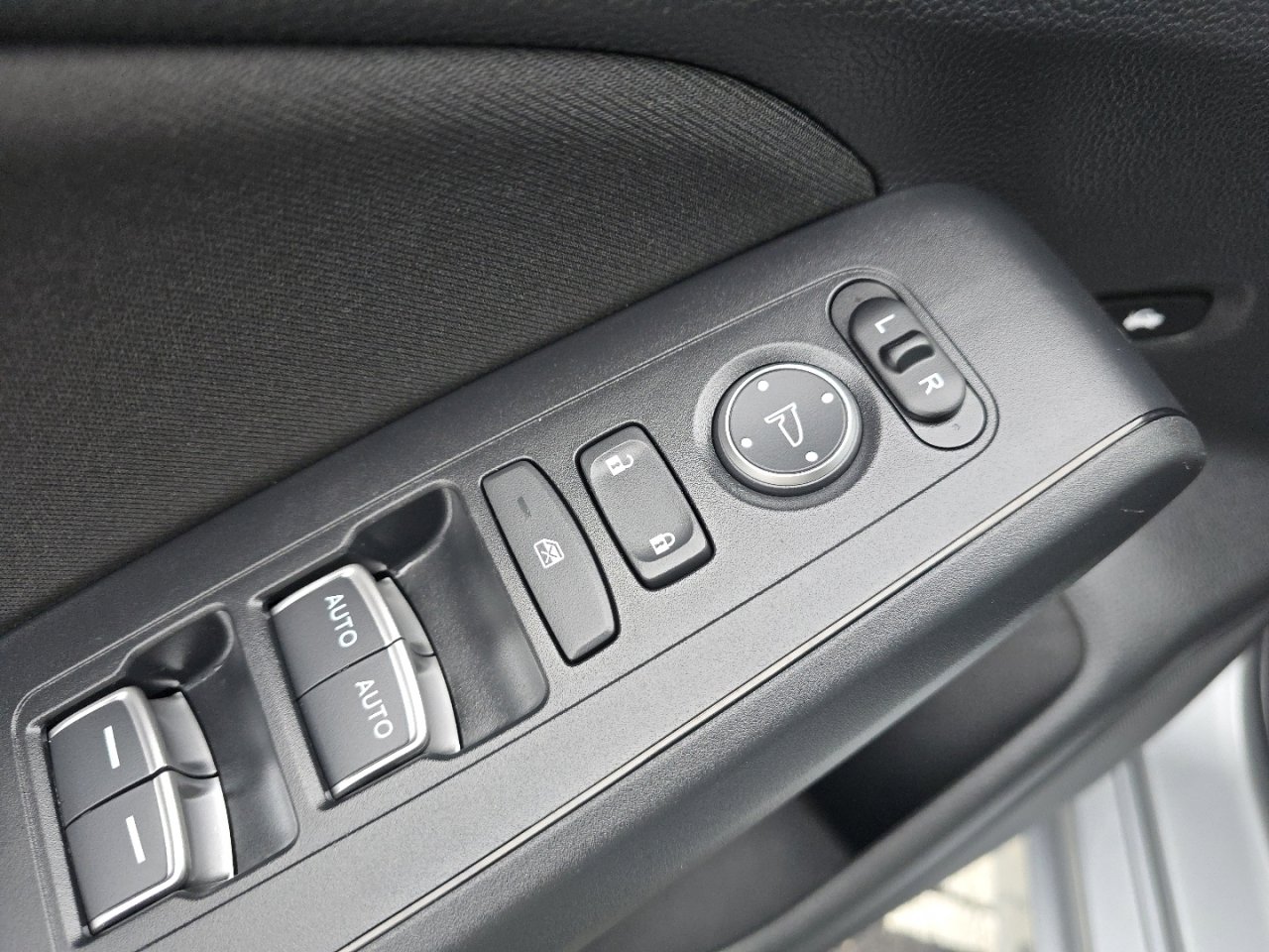 Certified 2025 Honda Civic Sport image 29