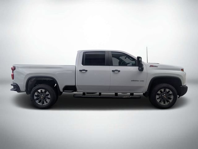 Used 2025 Chevrolet Silverado 2500 Custom w/ Custom Convenience Package AWD/4WD image 3