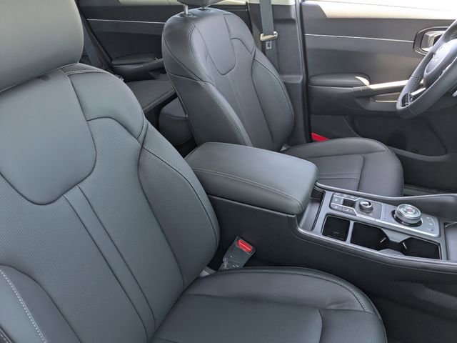 Used 2025 Kia Sorento EX w/ EX Panoramic Sunroof Package image 10