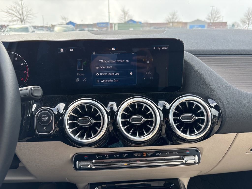 Used 2024 Mercedes-Benz GLA 250 GLA 250 image 25