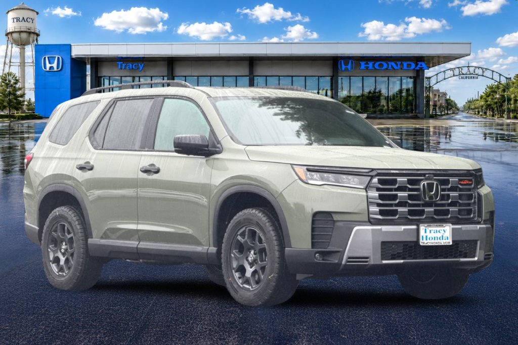 New 2026 Honda Pilot TrailSport image 1