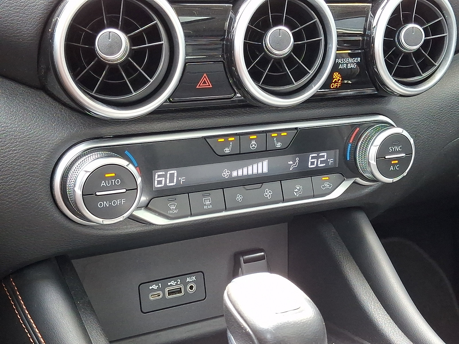 Used 2020 Nissan Sentra SR w/ Premium Package FWD image 19